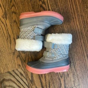 Carters snow boots